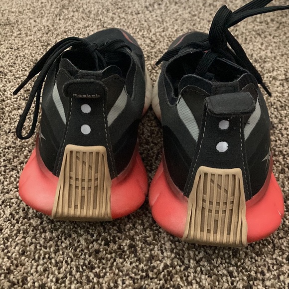 Woman’s Reebok Athletic Shoes - Picture 5 of 8